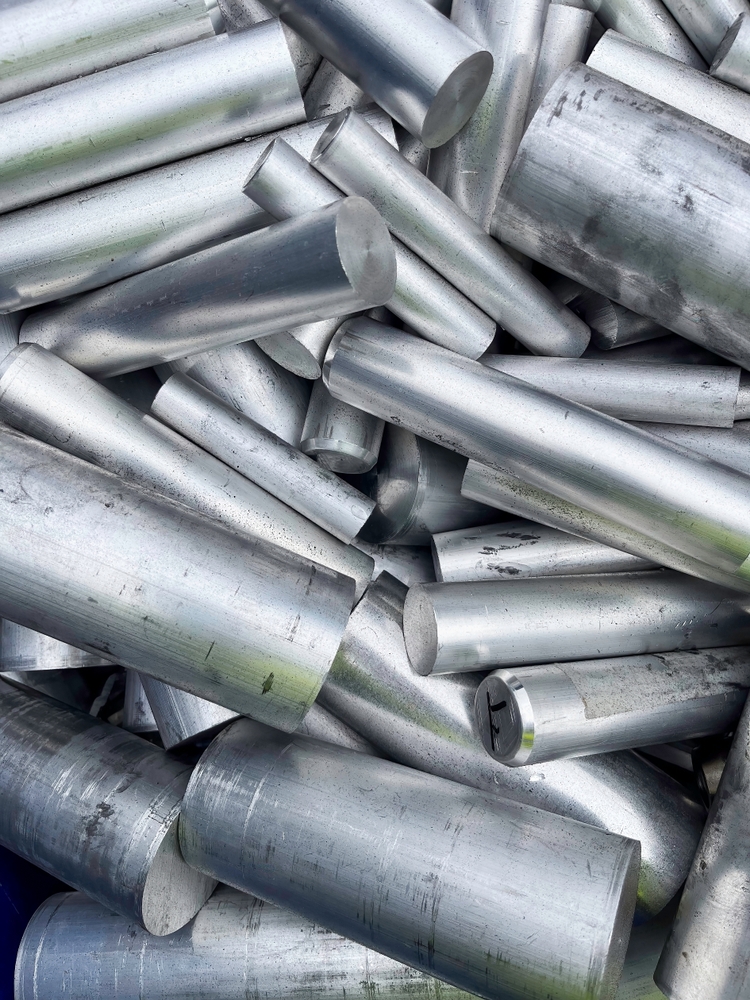 Aluminium,Scrap,Bar,Ends,Ready,To,Be,Recycled.,High,Quality